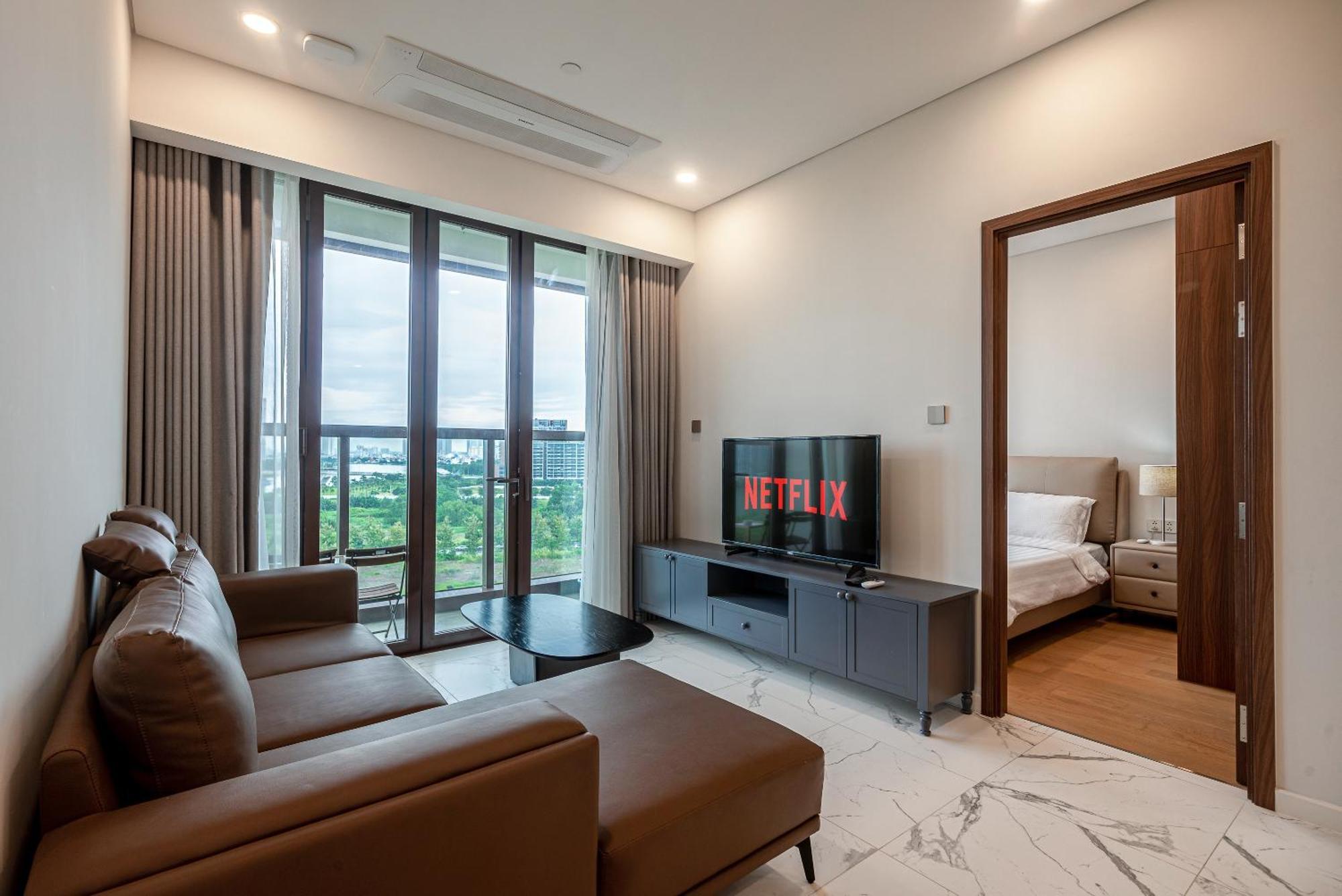 The Crest - Angia Hospitality Apartment *